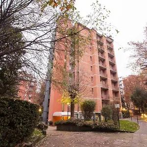Ih Argonne Park Apartahotel